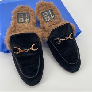 GIO+ Italian Shoes Slip Ons Black Velvety Sz 37